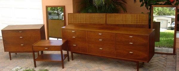 Mid Century Modern King Bedroom Set