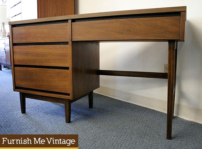 Petite Mid Century Modern Desk By Stanley