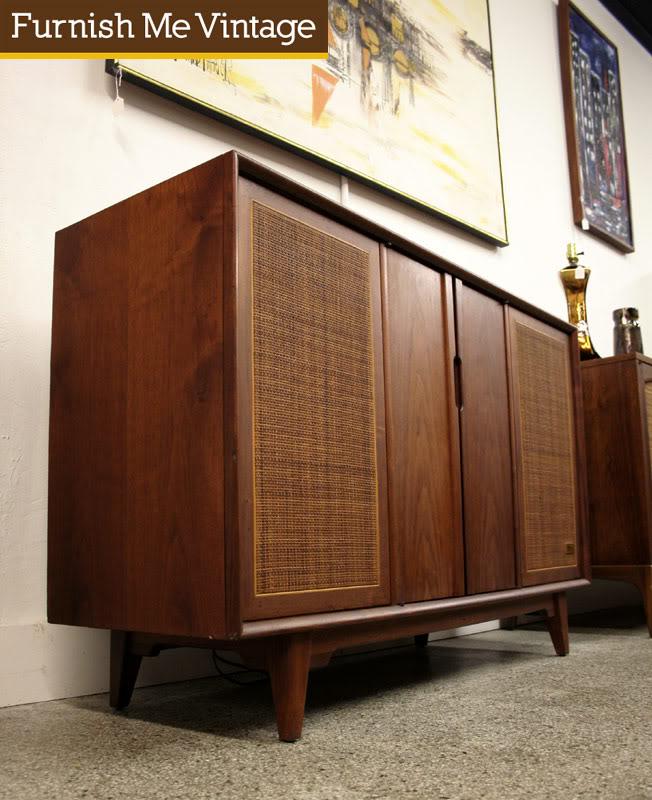 Mid Century Modern Pilot Console Stereo Cabinet With 70s Era