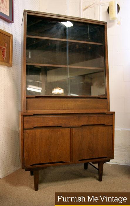 Mid Century Modern Stanley China Cabinet