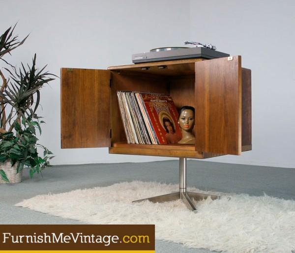 Mid Century Modern Bar Or Record Storage Cabinet