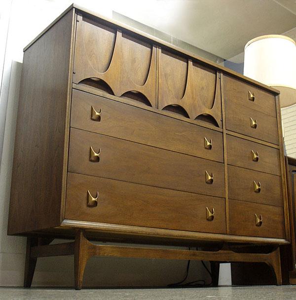 Mid Century Modern Broyhill Brasilia Magna Dresser