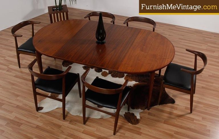 Mid Century Modern Scandinavian Dining Table