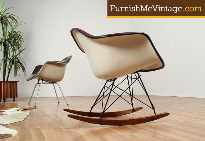 Mid Century Modern Eames Fiberglass Shell Chair Rar