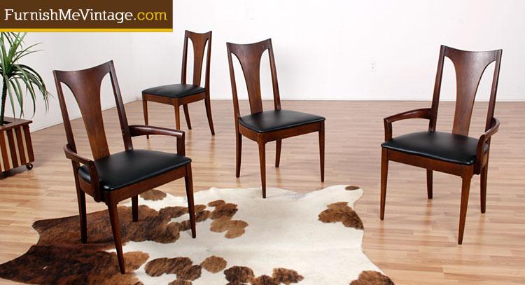 Set Of 4 Mid Century Modern Broyhill Chairs