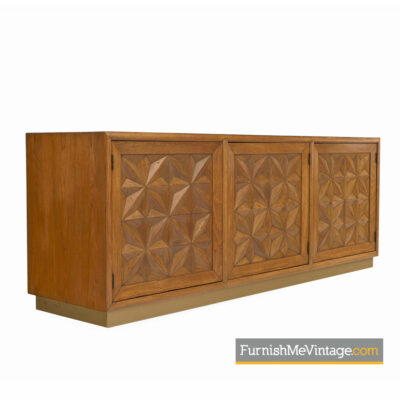 Henredon Credenza - Hollywood Regency Carved Diamond Front Panels