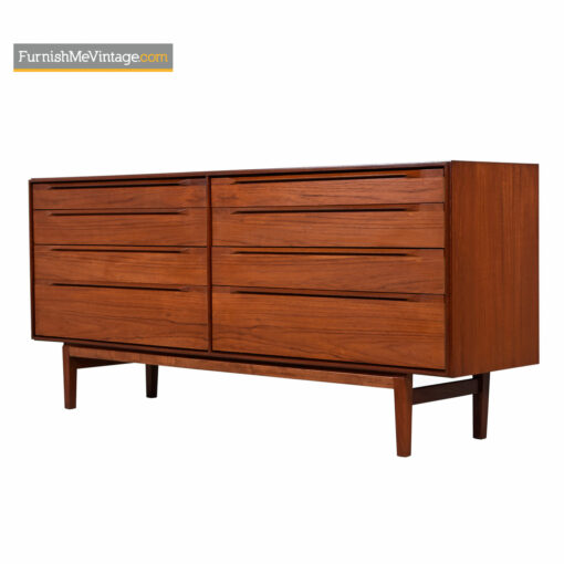 Ib Kofod Larsen for Fredericia Moblefabrik 8-Drawer Teak Dresser