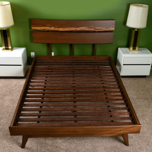 Azara queen size Greenington platform bed