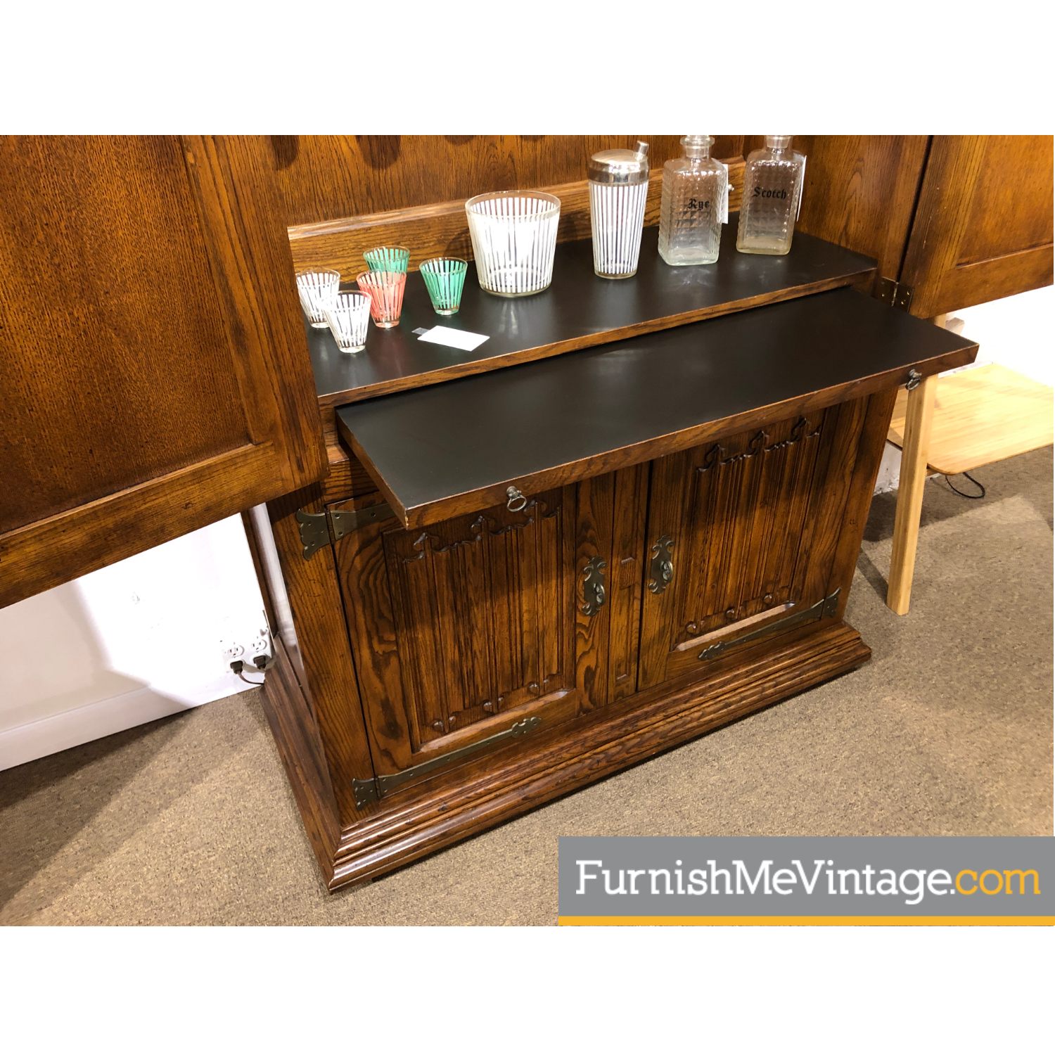 Pecan Henredon Traditional Bar Cabinet With Lighted Interior