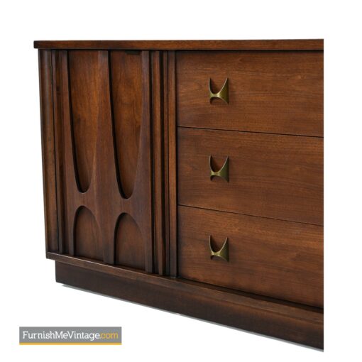 brasilia credenza plinth base