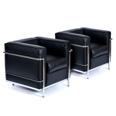 Le Corbusier Black Leather LC2 Chair by Cassina Made in Italy