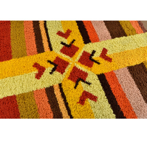 Red orange yellow and brown Scandinavian rya rug area rug wall hanging vintage 1970s.