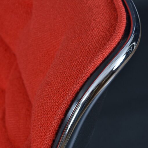 Charles Pollock for Knoll Red Tweed Executive Chair