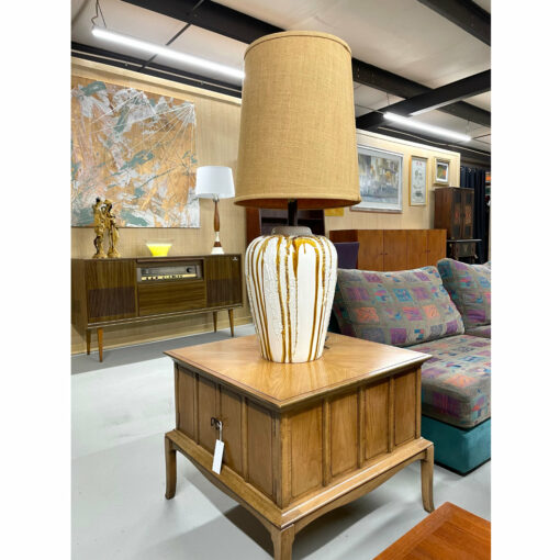 white ceramic mid century table lamp
