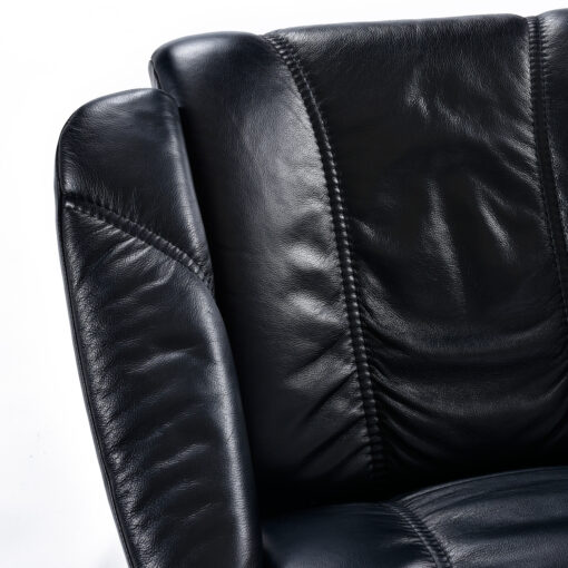 Black leather Ekornes Stressless chair seat