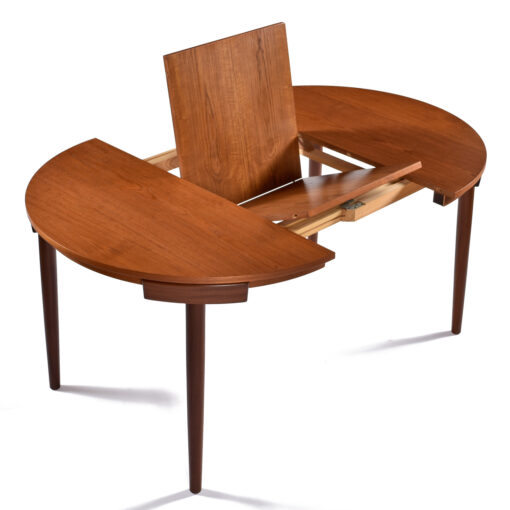 Frem Rojle Hans Olsen roundette dining table