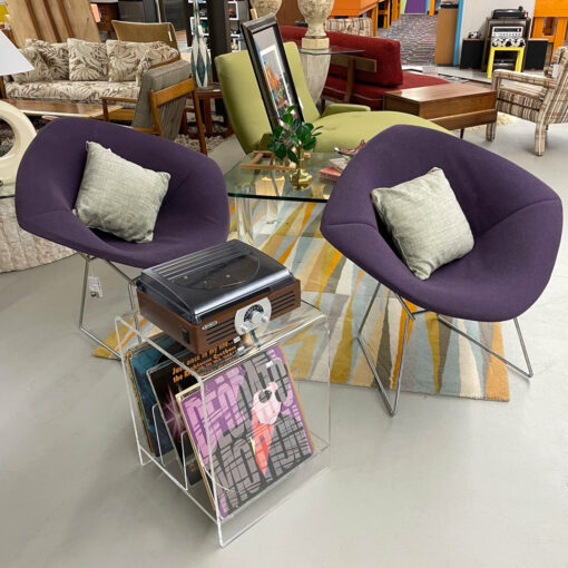 Lucite record player stand with Bertoia chairs