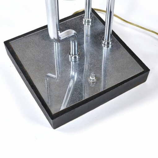 Wear on lamp base