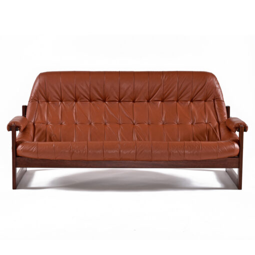 Brazilian Modern Percival Lafer Earth sofa in leather and rosewood