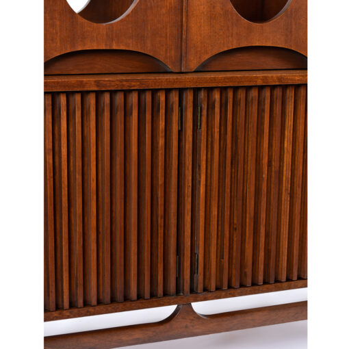 Ribbed facade on Broyhill Brasilia room divider